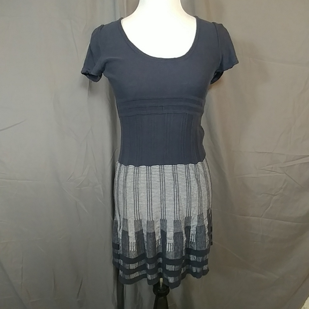 Max Studio lightweight sweater dress, size M